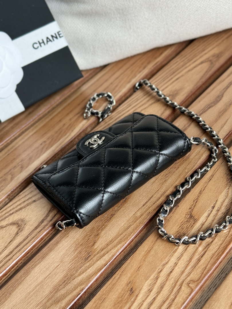 Chanel A81081 Wallet on Chain Shiny Lambskin Black - Gold - View 14