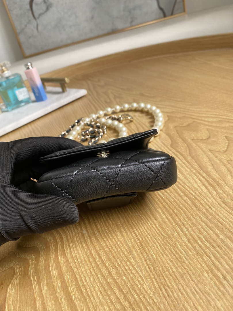 Chanel A81181 22 Spring/Summer Pearl chain belt bag Black - Default Title - View 5