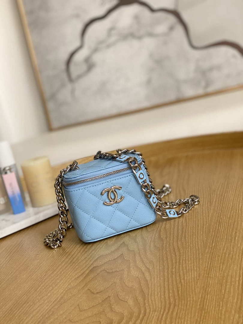 Chanel A81193 Mini Vanity with chain Calfskin Slivery Pink - Default Title - View 1