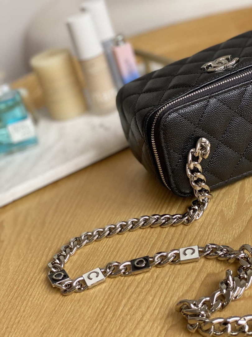 Chanel A81194 Vanity with chain Calfskin Sliver Black - Default Title - View 3