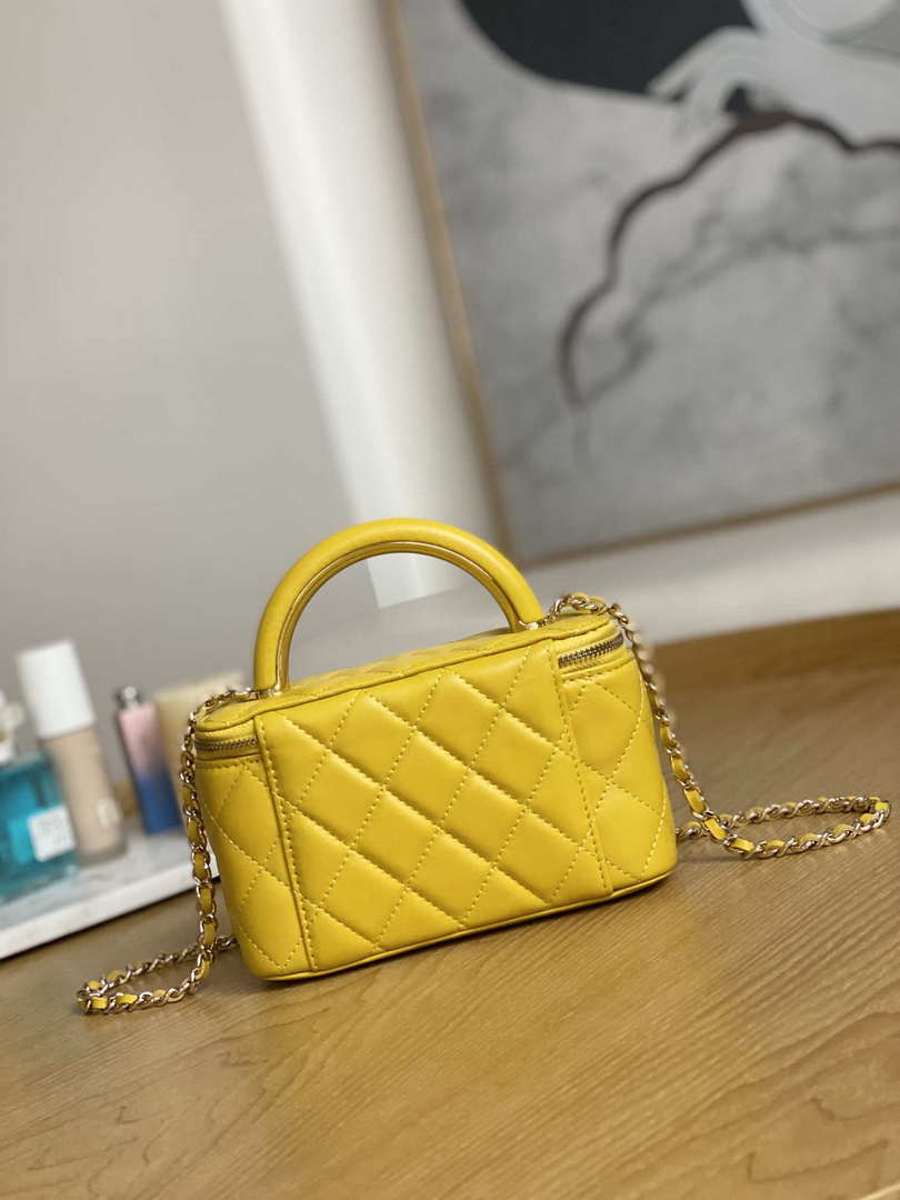Chanel A81208 Vanity with Chain Lambskin Gold Yellow - Default Title - View 2