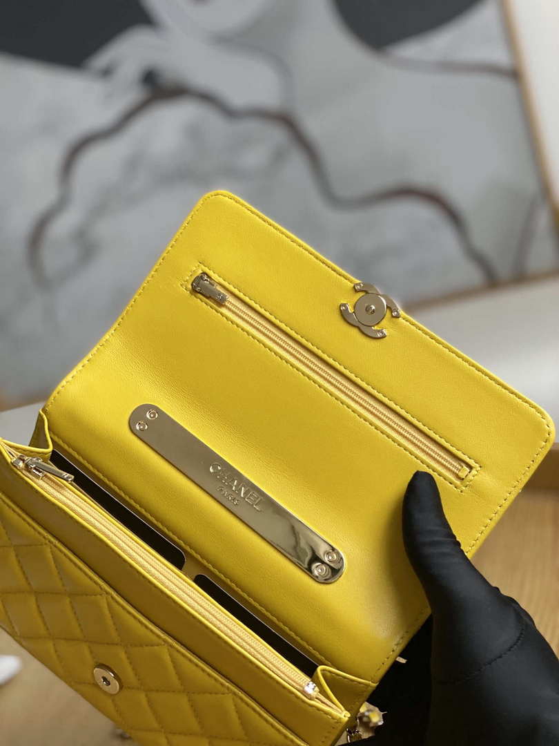 Chanel A81207 WOC 19 Chain Wallet Bag Lambskin Yellow Gold