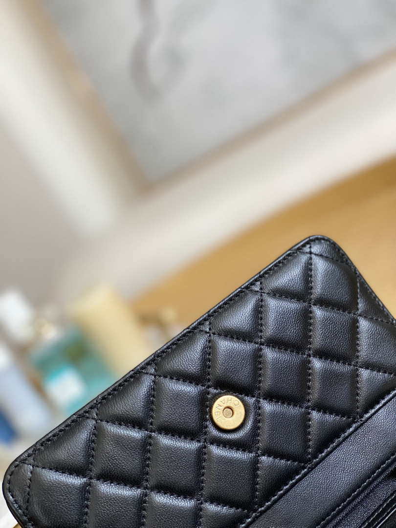 Chanel A81217 Flap Bag Lambskin Onyx Small Square Stewardess Bag Black