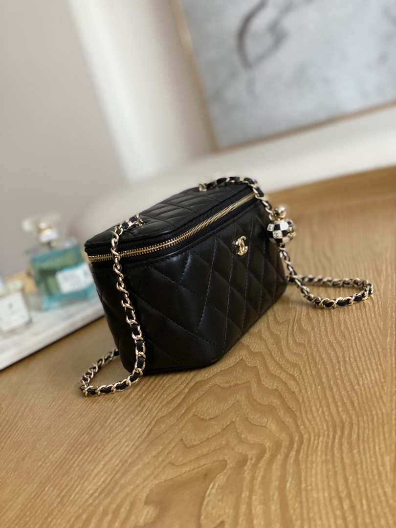 Chanel A81242 Vanity with chain Lambskin Gold football Black - Default Title - View 3