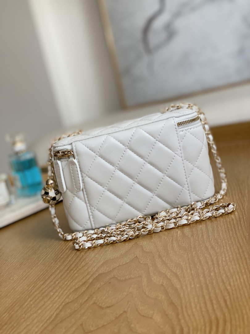 Chanel A81242 Vanity with chain Lambskin Gold football White - Default Title - View 2