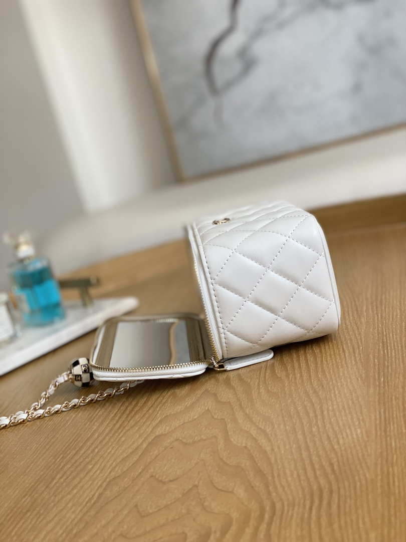 Chanel A81242 Vanity with chain Lambskin Gold football White - Default Title - View 7