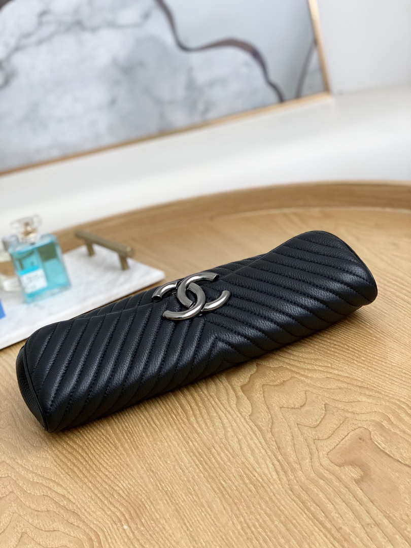 Chanel A86015 Clutch evening bag Buckskin Black