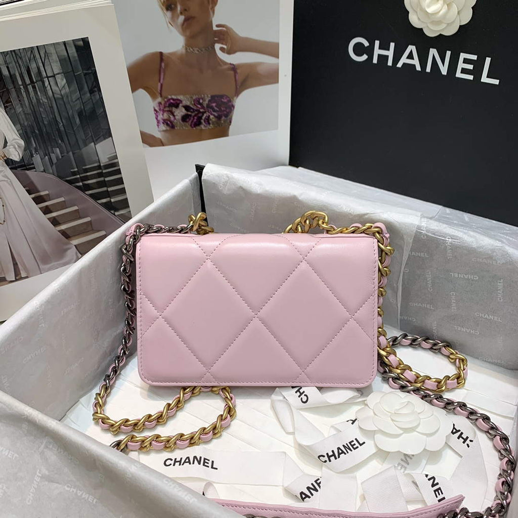 Chanel A86092 WOC 19 Chain Wallet Bag Lambskin Light Pink