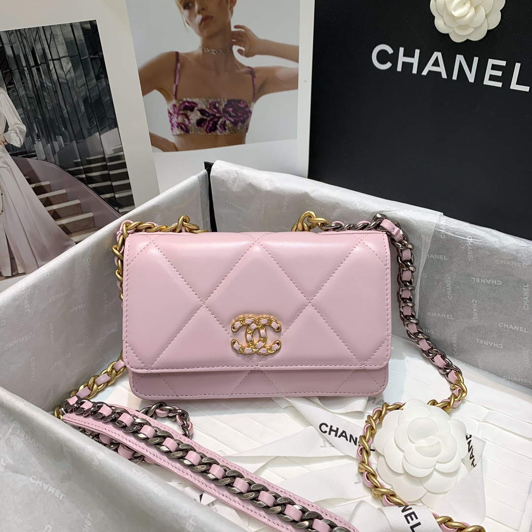 Chanel A86092 WOC 19 Chain Wallet Bag Lambskin Light Pink - Default Title - View 5