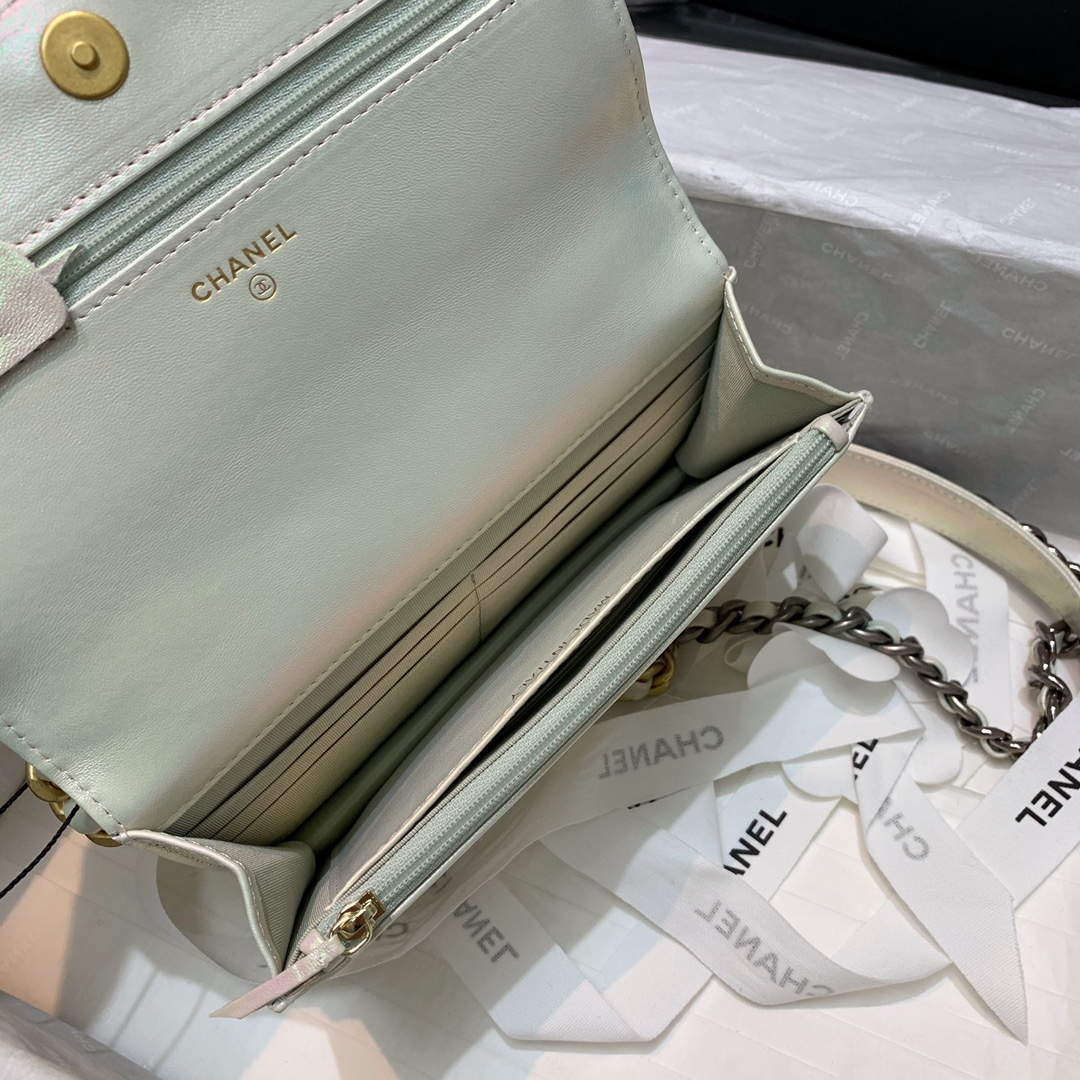 Chanel A86092 WOC 19 Chain Wallet Bag Lambskin Silvey White
