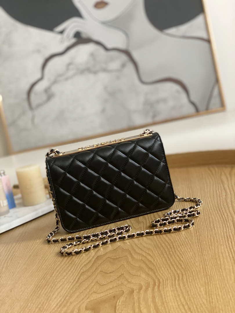 Chanel A88632 WOC 19 Chain Wallet Bag Black Lambskin Gold - Default Title - View 2