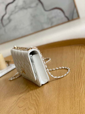 Chanel A88632 WOC 19 Chain Wallet Bag White Lambskin Gold - Default Title - View 4