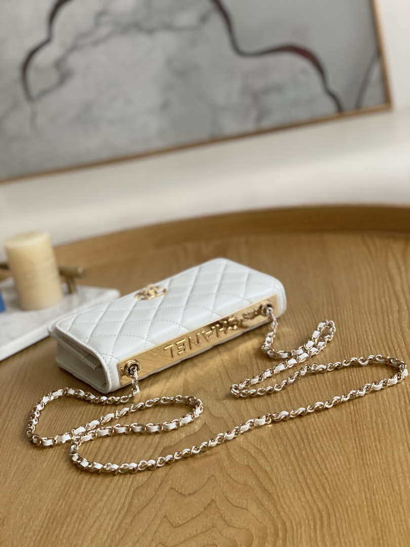 Chanel A88632 WOC 19 Chain Wallet Bag White Lambskin Gold - Default Title - View 6