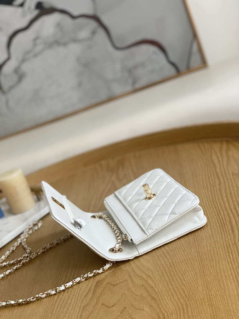 Chanel A88632 WOC 19 Chain Wallet Bag White Lambskin Gold