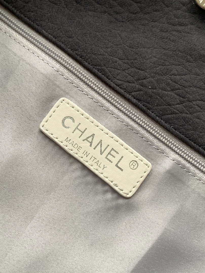 Chanel A88991 Hobo Bag Suede & Silver-Tone Metal Black