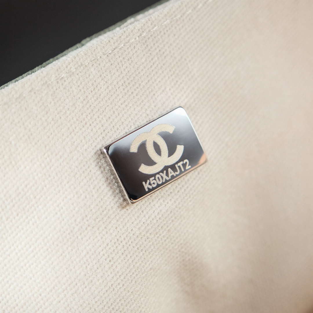 Chanel A90090 Flap Bag Vintage Green Suede Silver