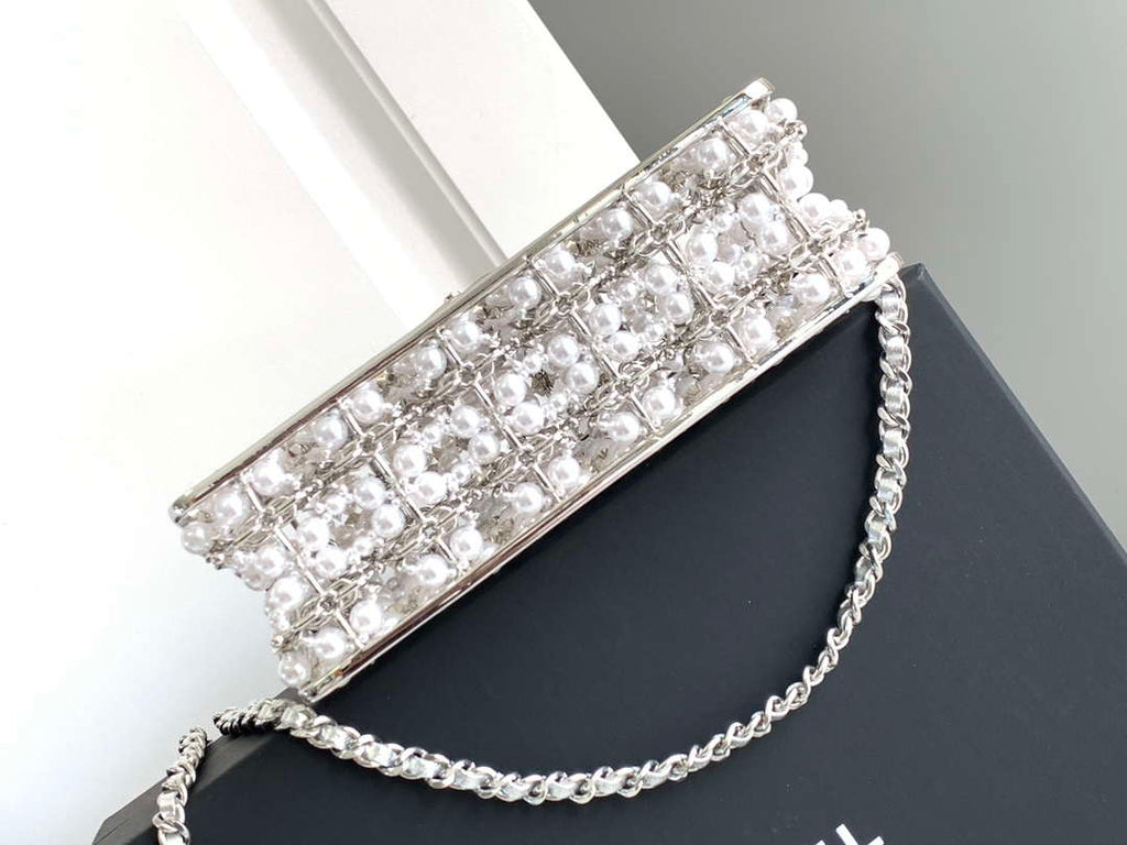 Chanel A90091 Limited Edition Pearl Metal CF Evening Flap Bag Silver metal