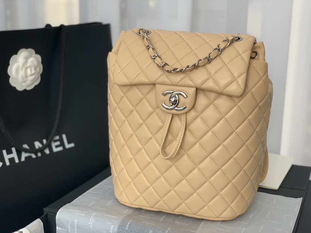 Chanel A91120 Backpack Vintage Lambskin Bag Apricot - Gold / Small 25 x 20 x10 ???? - View 4