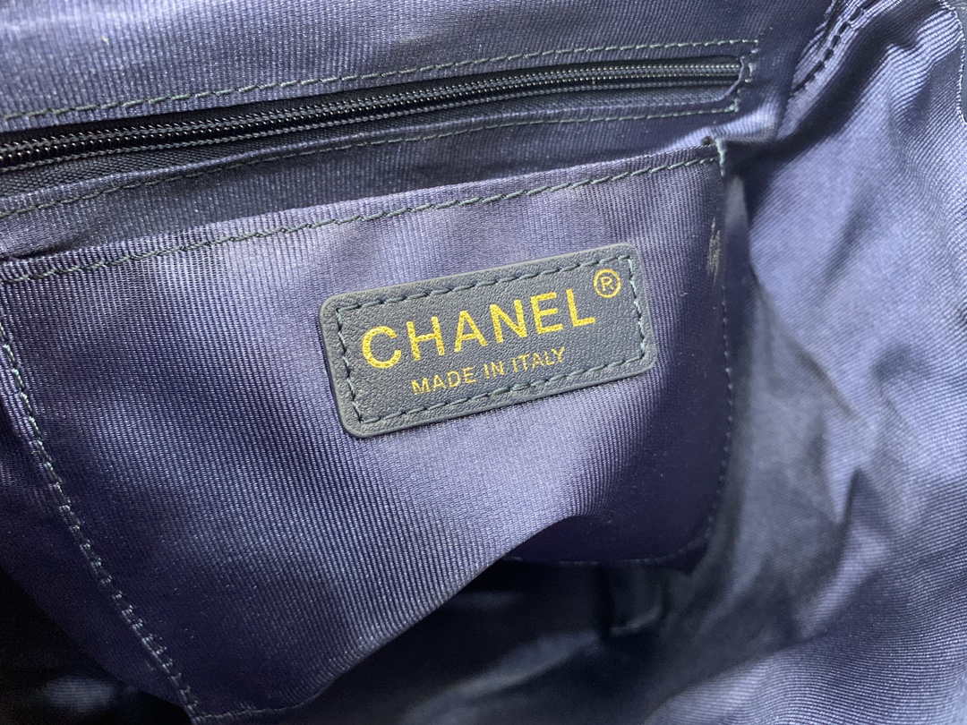 Chanel A91120 Backpack Vintage Lambskin Bag Navy Blue - Gold / Small 25 x 20 x10 ???? - View 10