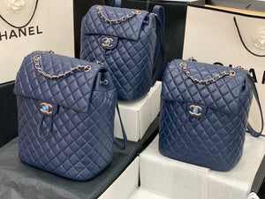 Chanel A91120 Backpack Vintage Lambskin Bag Navy Blue - Gold / Small 25 x 20 x10 ???? - View 3