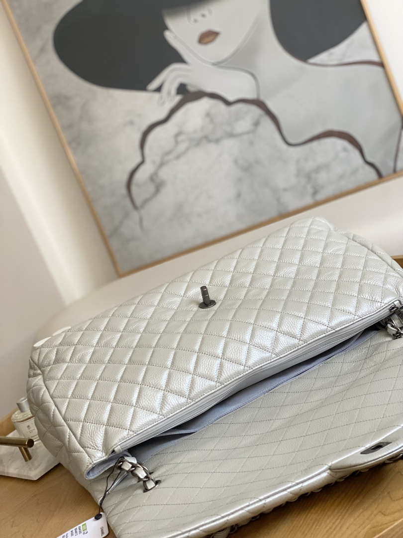 Chanel A91169 Flap Travel Bag Airport Series A94305 caviar calfskin Silver White - Default Title - View 8