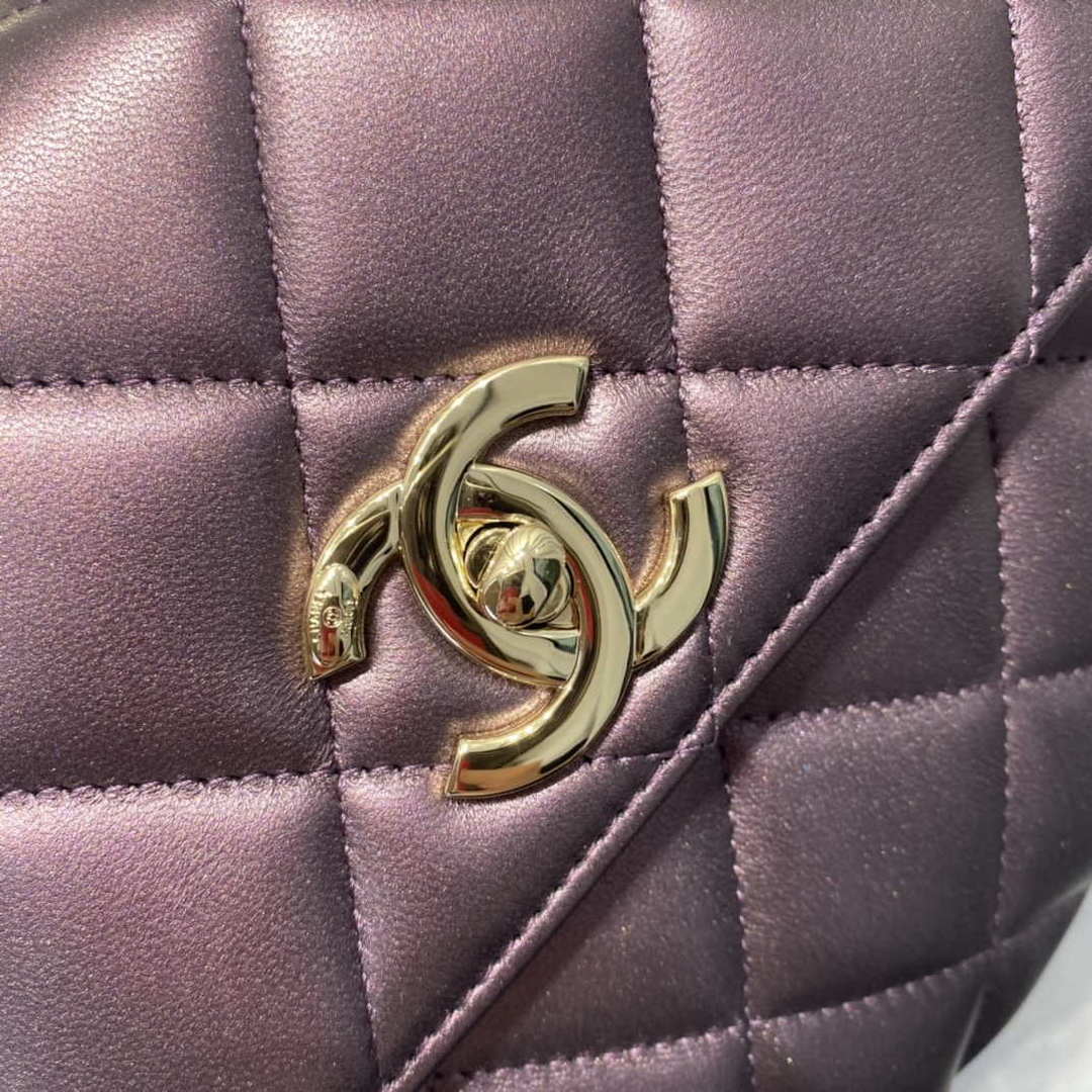 Chanel A92236 Flap Bag With Top Handle Lambskin & Gold-Tone Metal Purple - Default Title - View 3