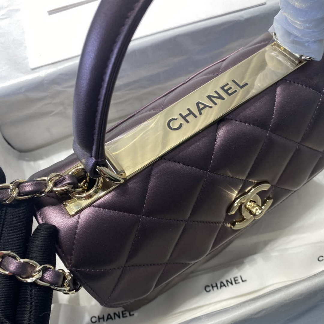Chanel A92236 Flap Bag With Top Handle Lambskin & Gold-Tone Metal Purple - Default Title - View 4