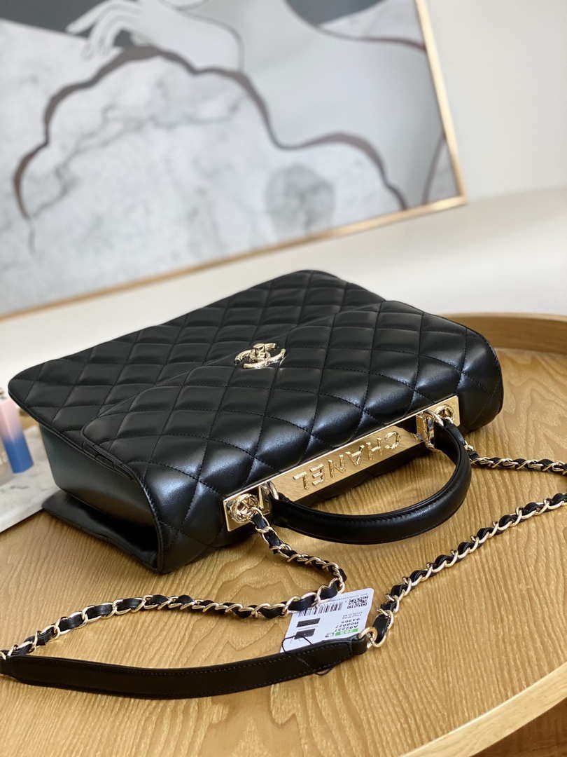 Chanel A92237 Large Flap Bag Trendy CC With Top Handle Relief Black Lambskin Gold