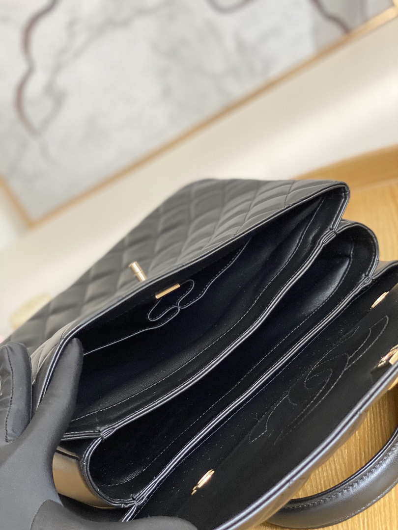 Chanel A92237 Large Flap Bag Trendy CC With Top Handle Relief Black Lambskin Gold