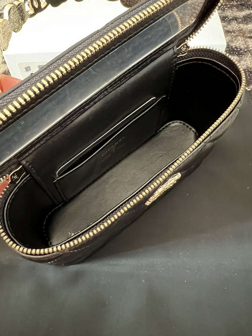 Chanel A96035 CLUTCH Lambskin Vanity Box bag Black
