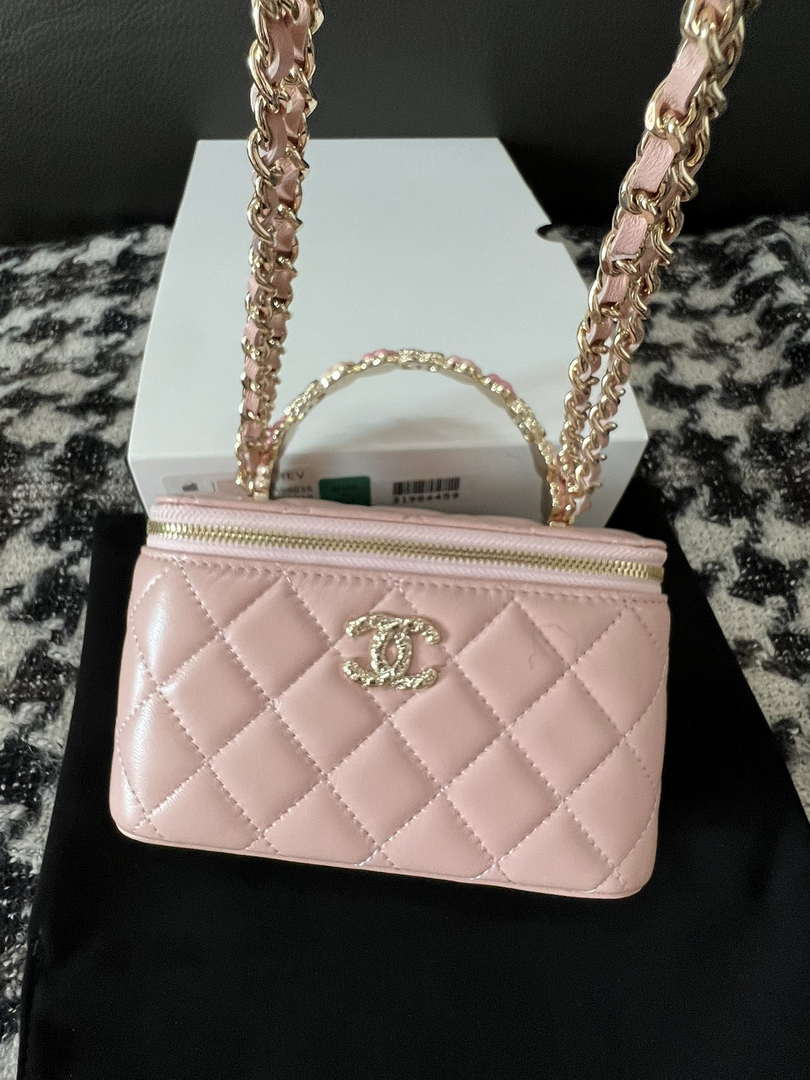 Chanel A96035 CLUTCH Lambskin Vanity Box bag Pink - Default Title - View 9