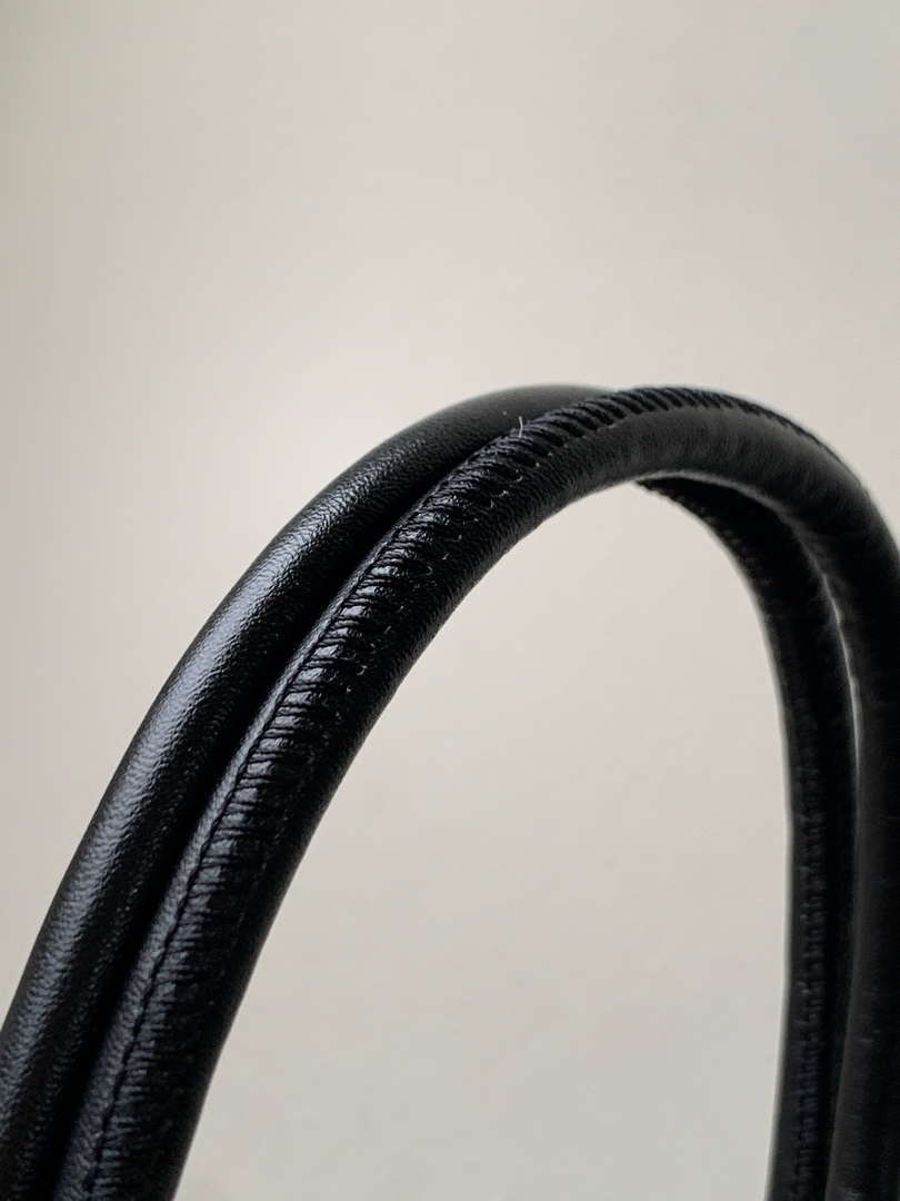 Chanel A98002 Vintage Bucket bag Black with Patent leather