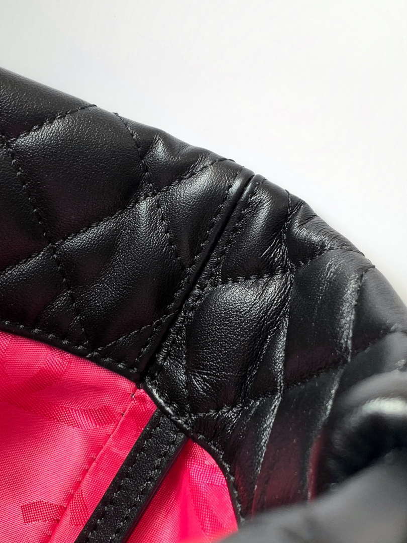 Chanel A98003 Vintage Large Bucket bag Black