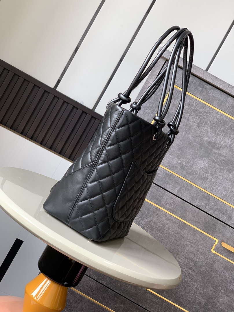 Chanel A98003 Vintage Large Bucket bag Black with Patent leather CC - Default Title - View 2