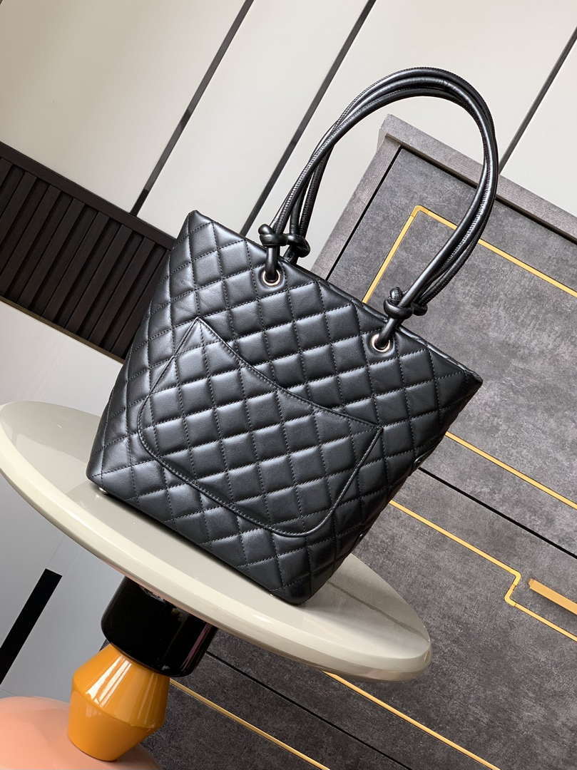 Chanel A98003 Vintage Large Bucket bag Black with Patent leather CC - Default Title - View 3