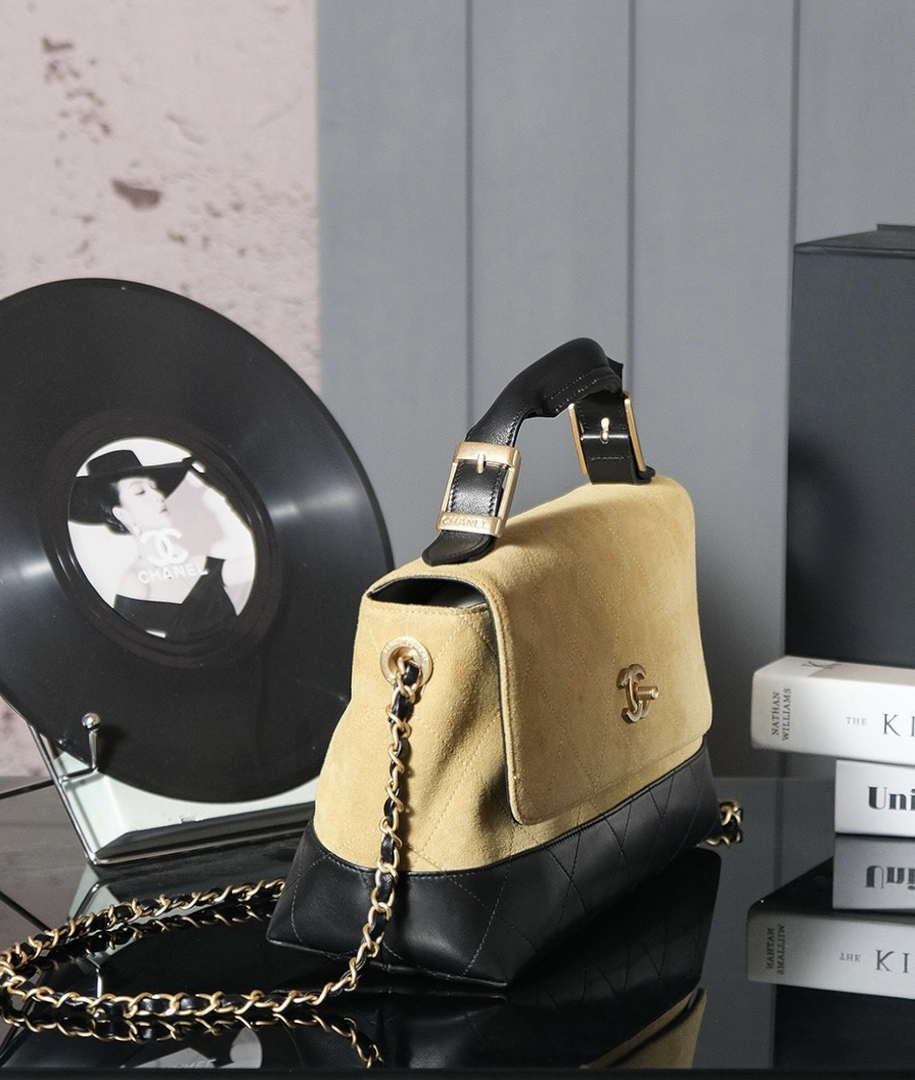Chanel A99002 Shopping Bag 25P Diamond Basket Shopping Bag Black and Tan - Default Title - View 4
