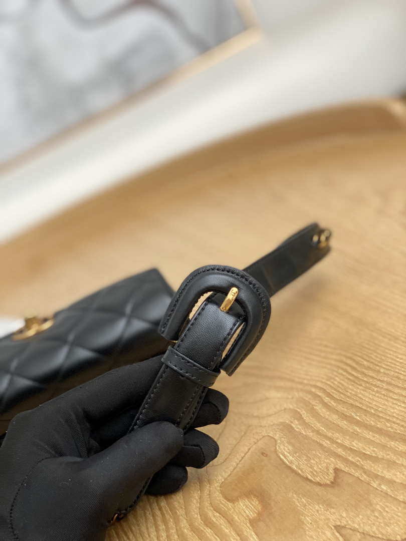 Chanel A99009 Waist bag Lambskin gold Black - Default Title - View 6