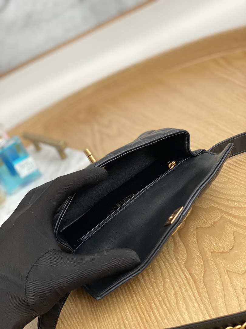 Chanel A99009 Waist bag Lambskin gold Black - Default Title - View 8