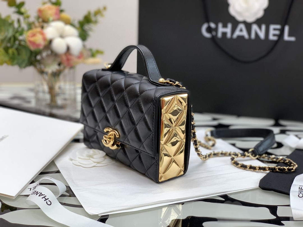 Chanel A99105 Top Handle Box bag Lambskin 17 Black and Gold