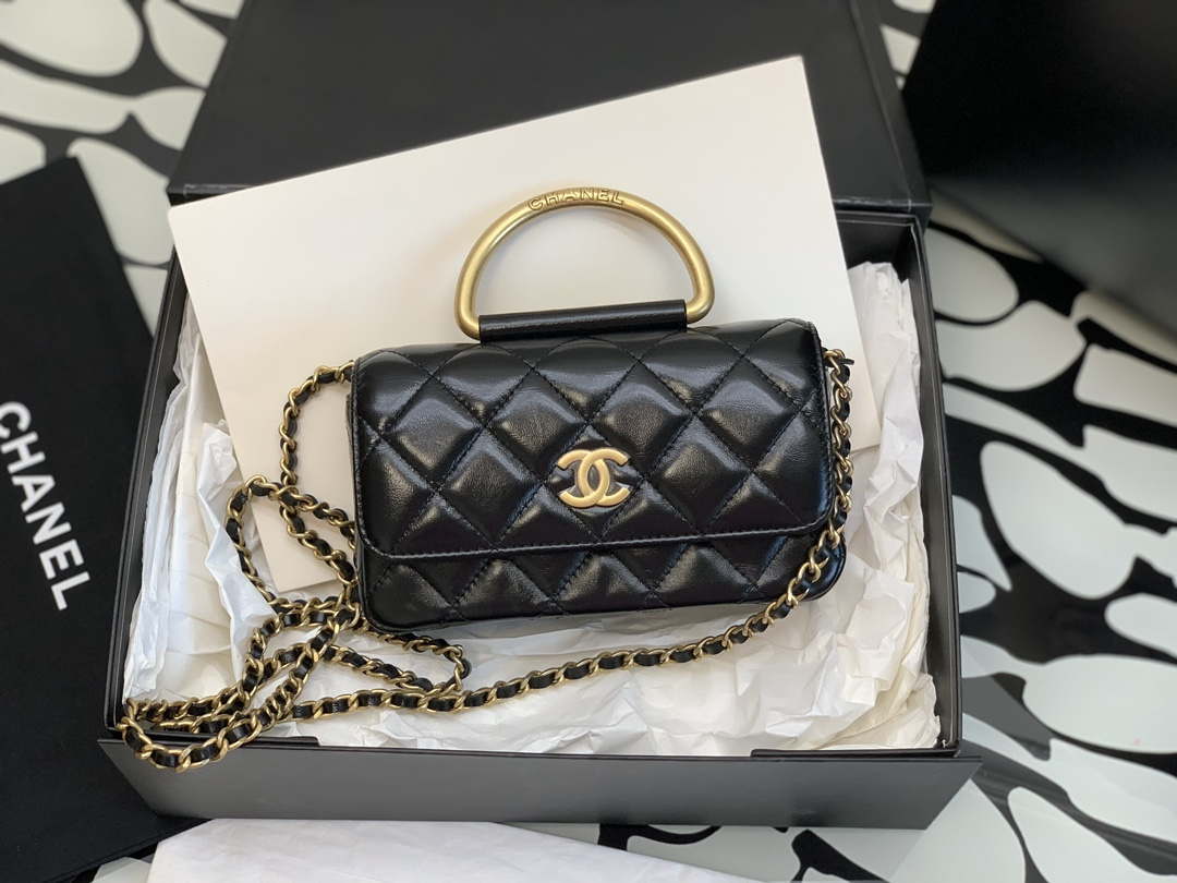 Chanel AP3484 CLUTCH WITH CHAIN Shiny Lambskin & Gold-Tone Metal - Default Title - View 2