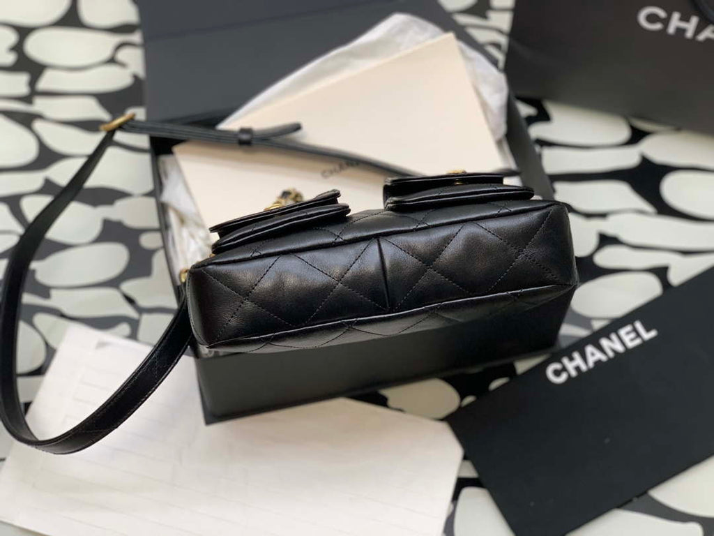 Chanel A99335 Hobo Bag Lambskin & Gold-Tone Metal Black