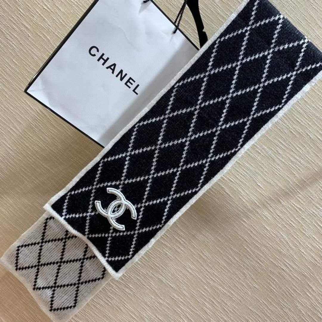 Chanel AA8689 Scarves Chanel Designer Scarf C88633 - Default Title - View 5