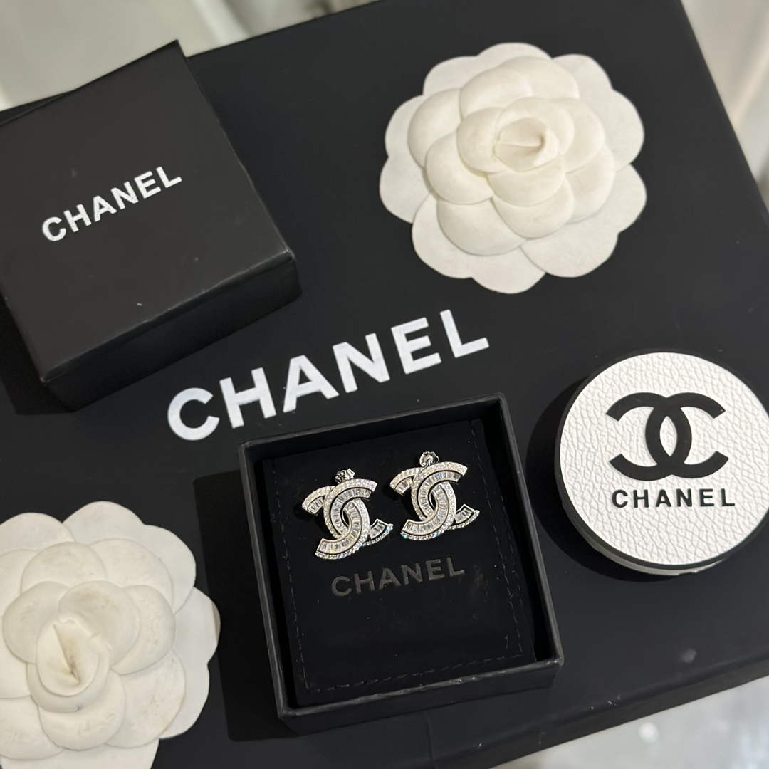 Chanel AB9535 Earring Designer Jewelry CC31696 - Default Title - View 1