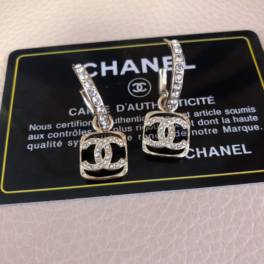 Chanel AB9827 Earring Designer Jewelry CC31682 - Default Title - View 1