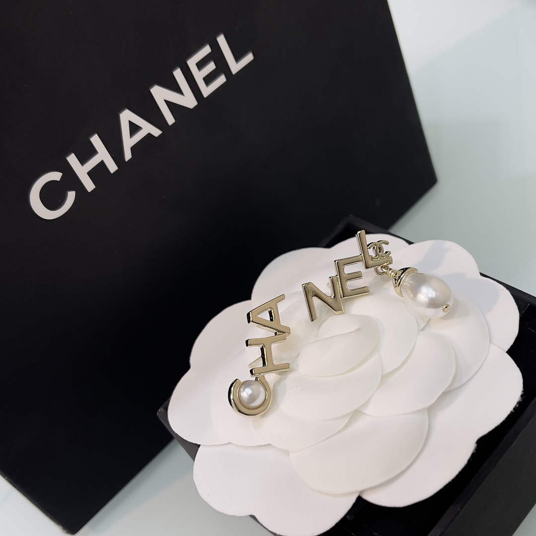 Chanel AB9827 Earring Designer Jewelry CC31684 - Default Title - View 1
