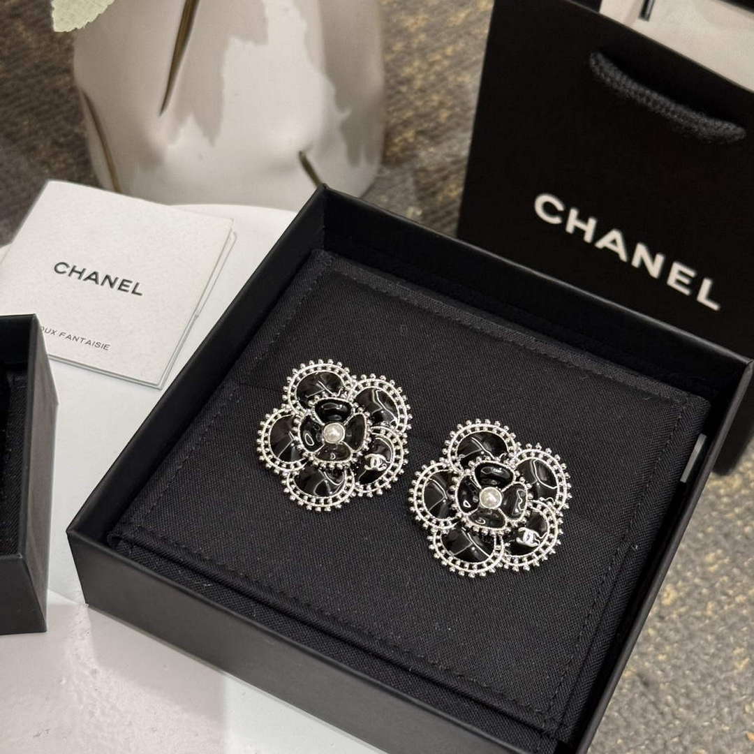 Chanel ABC210 Earring Fashion Jewelry CC31833 - Default Title - View 1