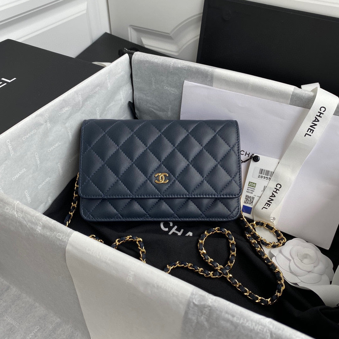 Chanel AP0250 Wallet on Chain Lambskin A33814 navy blue - Default Title - View 1