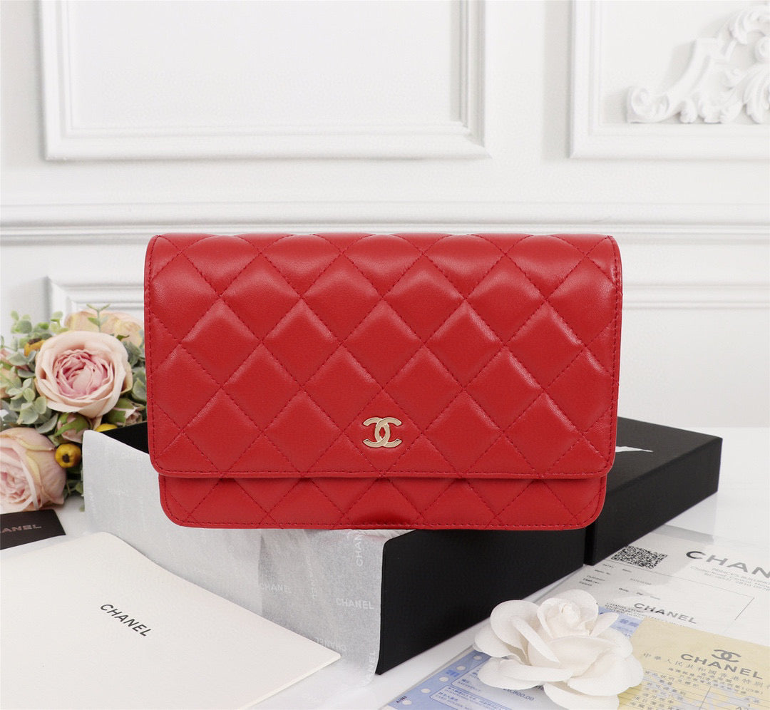 Chanel AP0250 Wallet on Chain Lambskin A33814 Red Gold - Default Title - View 1