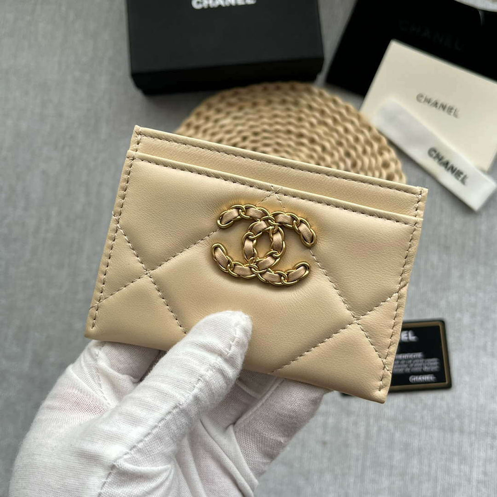 Chanel AP0941 CLASSIC CARD HOLDER Lambskin Beige