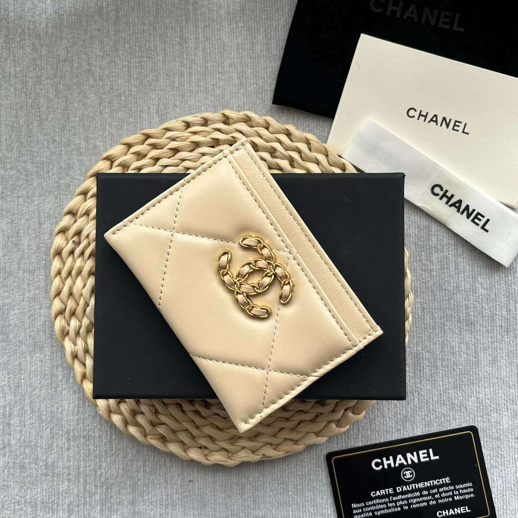 Chanel AP0941 CLASSIC CARD HOLDER Lambskin Beige